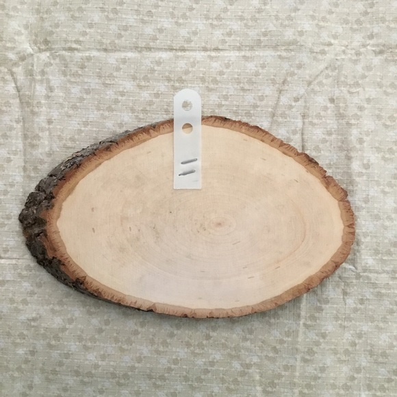 Wood slice wolf wall hanging - Picture 4 of 9